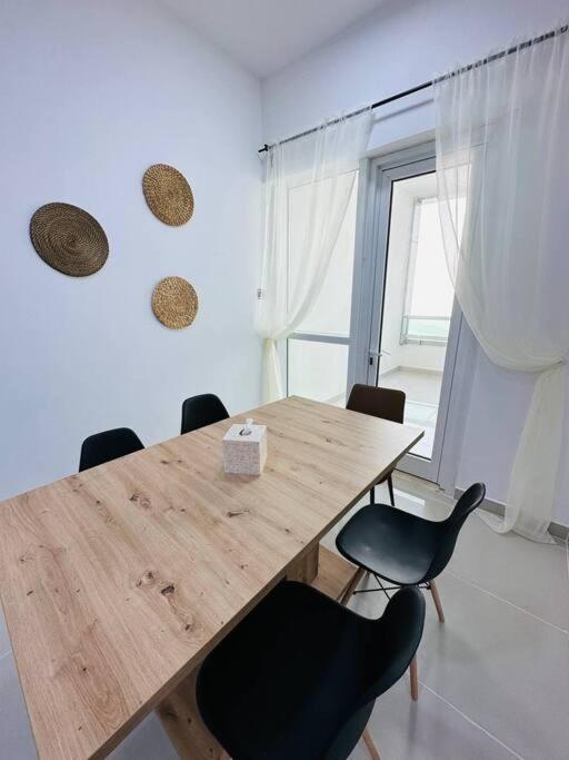 Bed Space In Dubai Marina Hostel Exterior foto